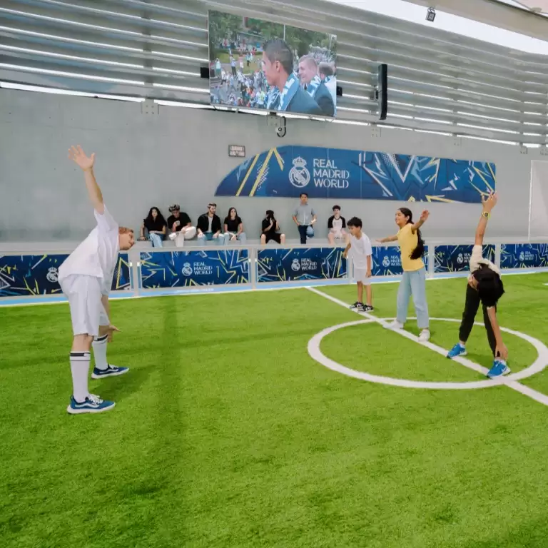 Combo: Ain Dubai + Real Madrid World