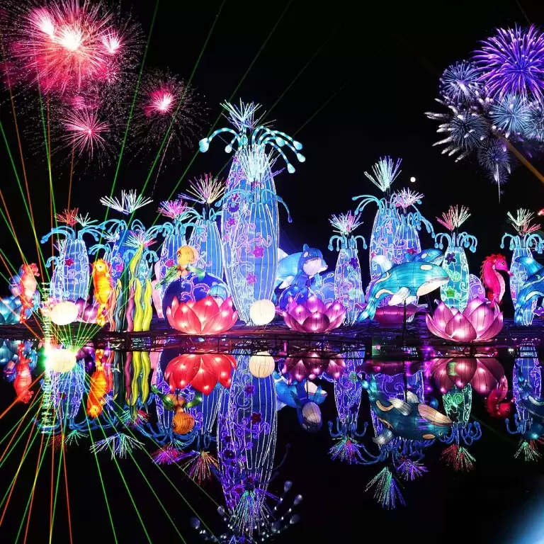 Dubai Garden Glow