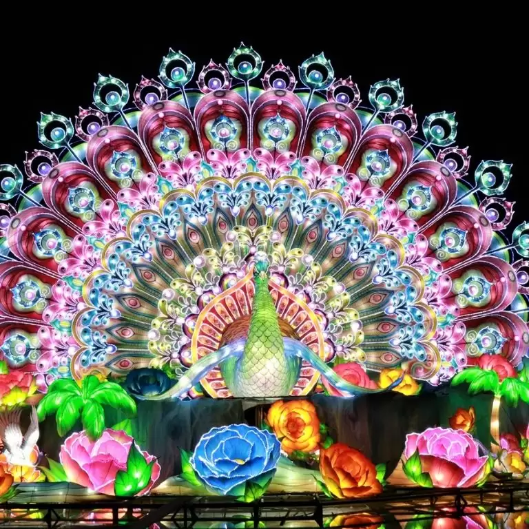 Dubai Garden Glow
