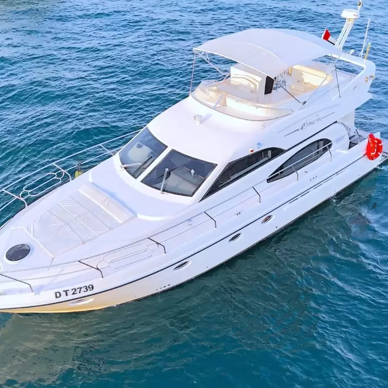 Dubai: Private Luxury Cruise on a Stylish 50ft Yacht