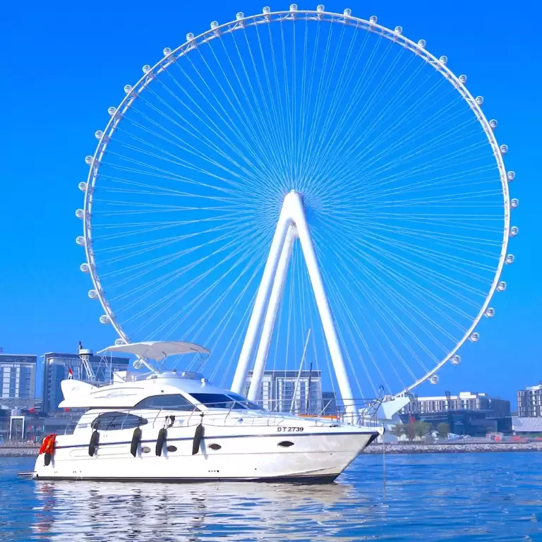Dubai: Private Luxury Cruise on a Stylish 50ft Yacht
