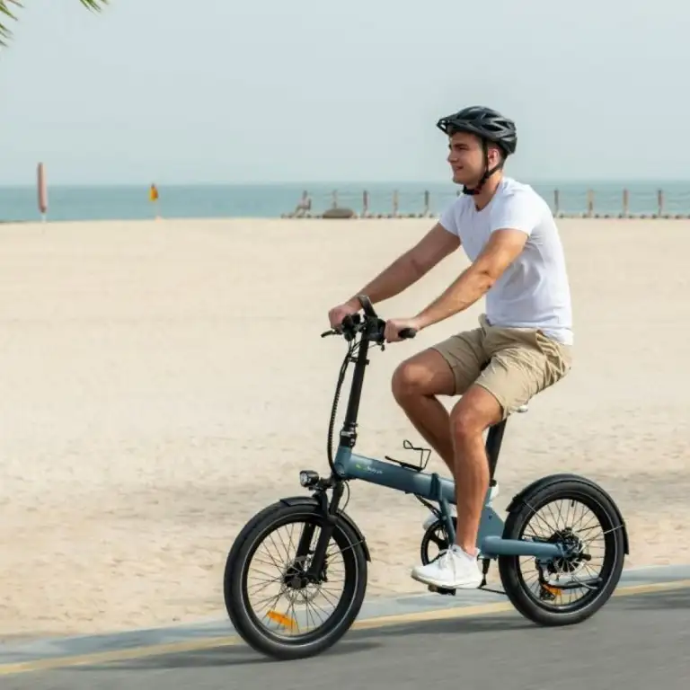 Премиальное путешествие на электровелосипеде - от городской панорамы Дубая до пляжа