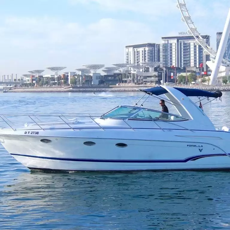 Private Luxury Yacht Cruise in 35FT