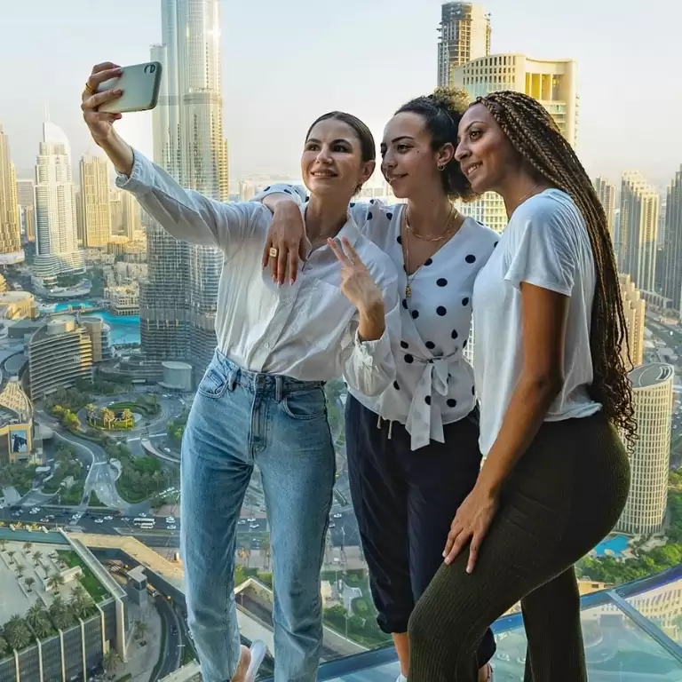 Sky Views Observatory with Free Glass Slide