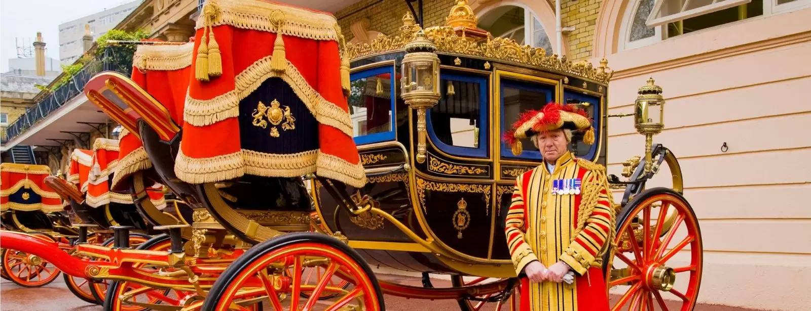 The Royal Mews & Buckingham Palace