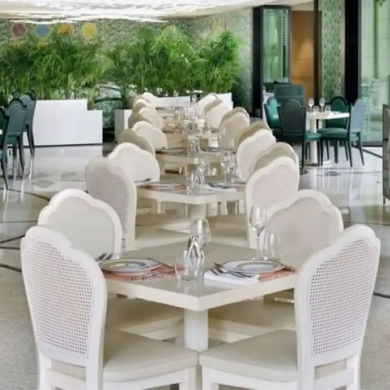 जियार्दिनो नाश्ता बुफे