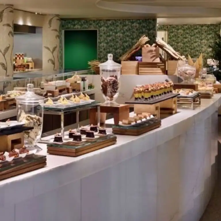 जियार्दिनो नाश्ता बुफे