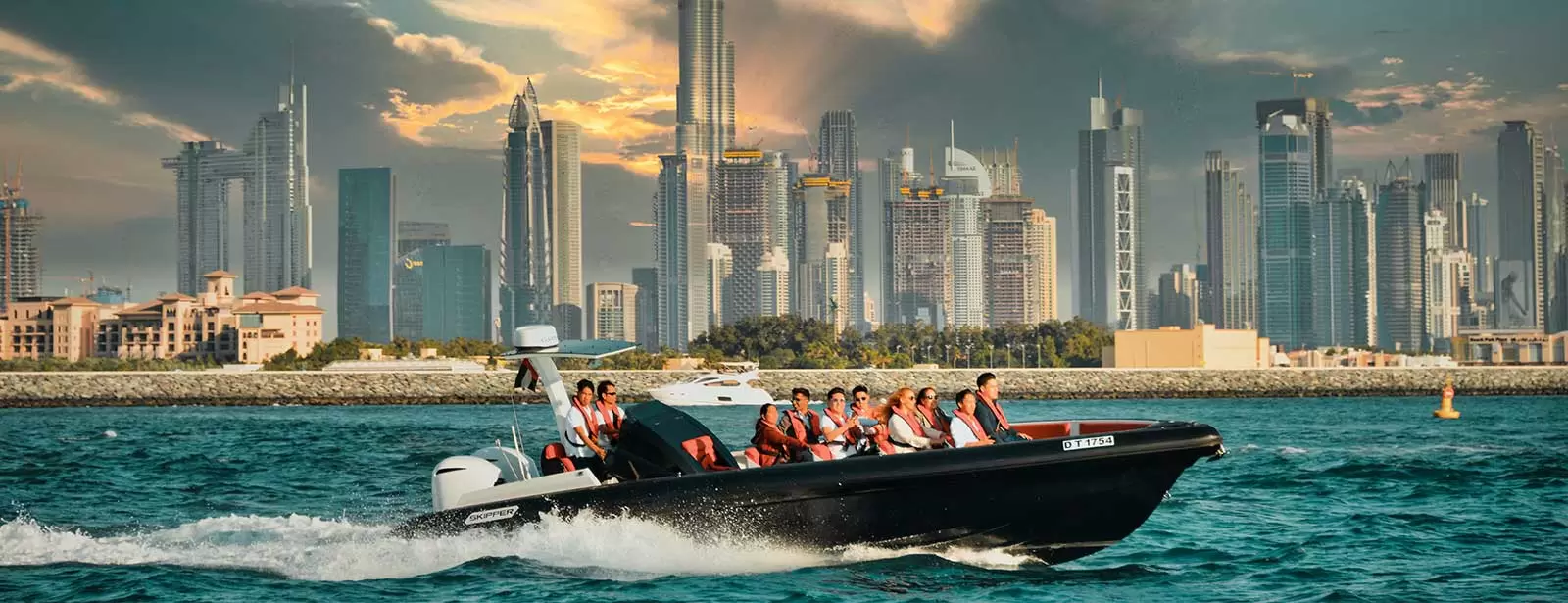 Luxury Speed Boat Tour by The Black Boats