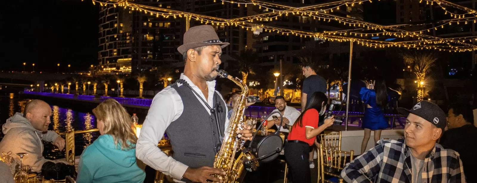 Dubai Marina Dinner Cruise with Live Music & Open Bar