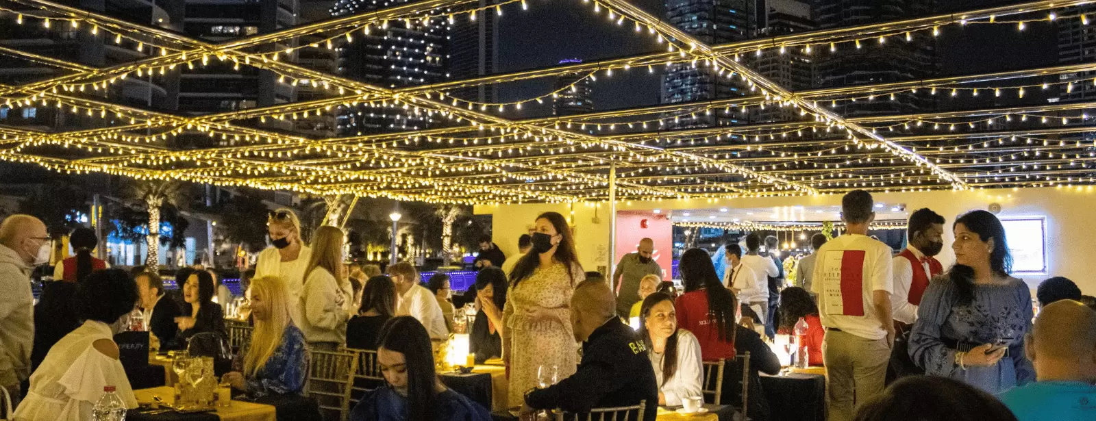Dubai Marina Dinner Cruise with Live Music & Open Bar