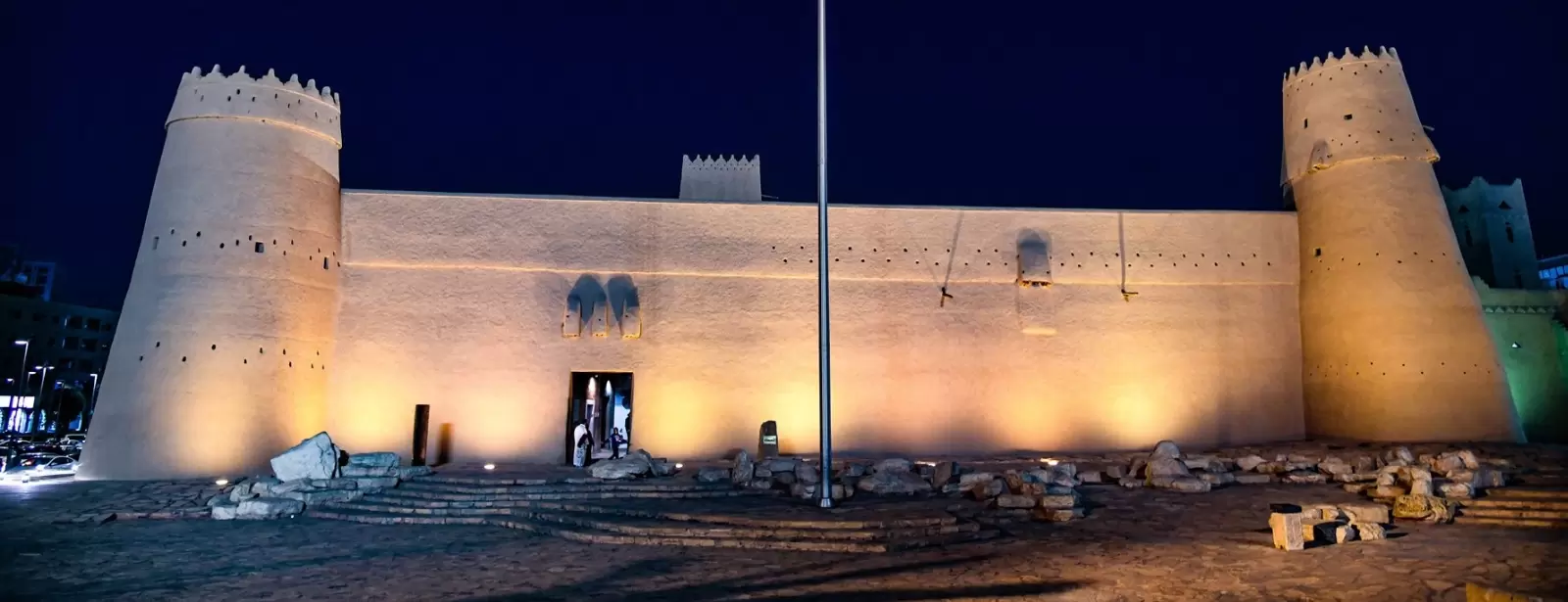 Riyadh: Half Day Old Riyadh Tour & Sky Bridge