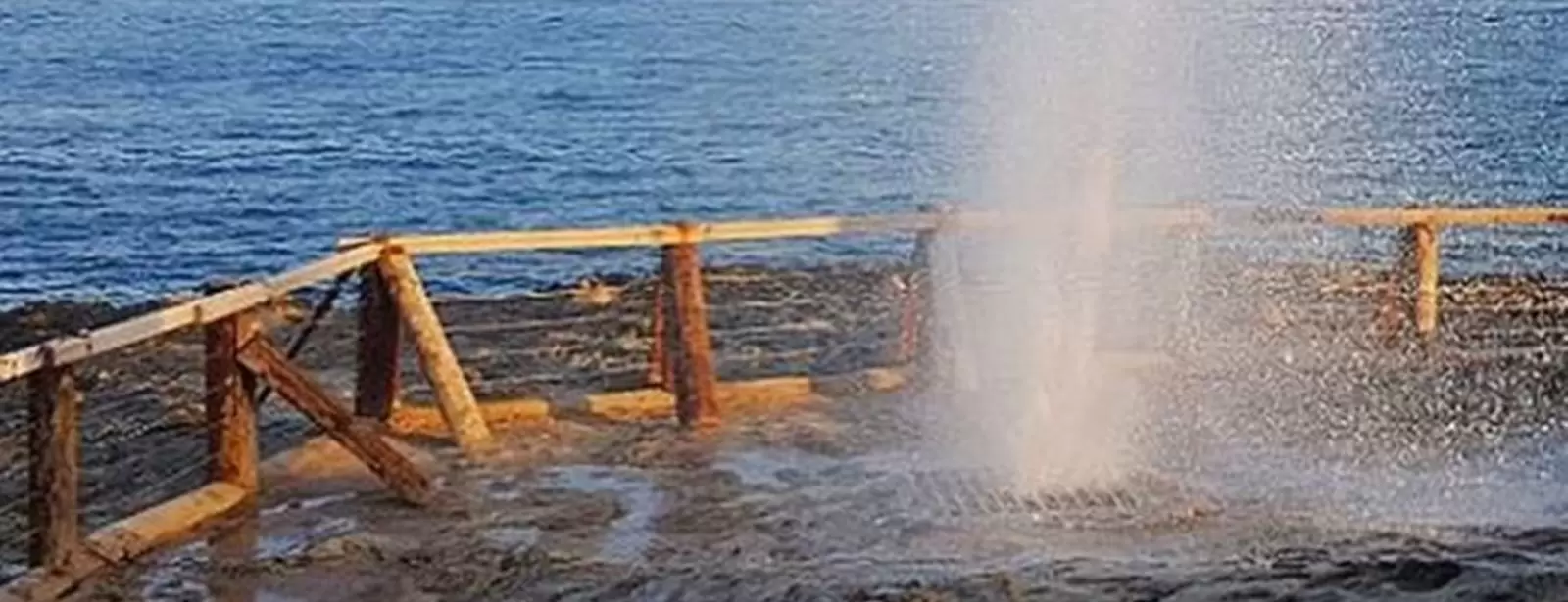 Salalah: Full-Day Beach Escapade Al Mughsail Beach & Fazayah Beach