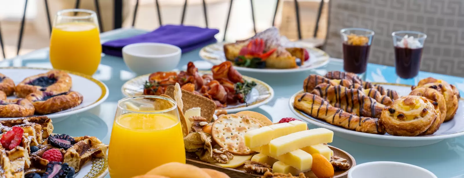 Giardino Breakfast buffet at Palazzo Versace Hotel