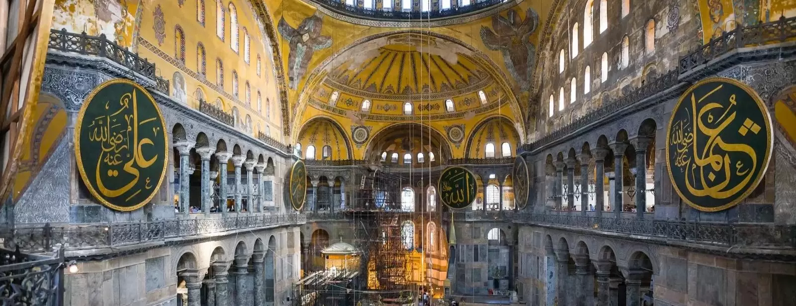 Istanbul: Topkapi Palace-Harem, Basilica Cistern, Blue Mosque, Hagia Sophia with Live Guide
