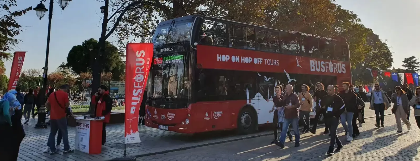1-Day Hop-On-Hop-Off Bus Tour with Commentary