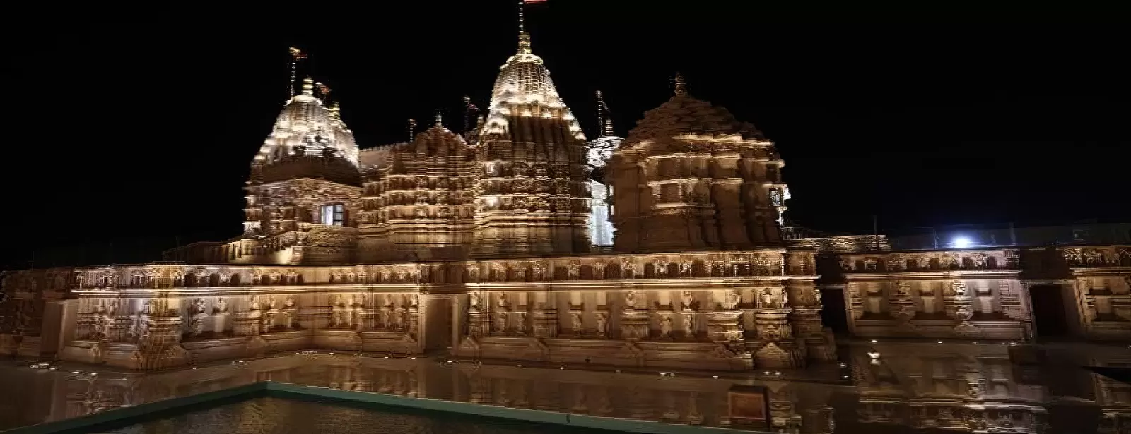 BAPS Hindu Tapınağı Abu Dabi: Maneviyat, Kültür ve Mimari Harikası