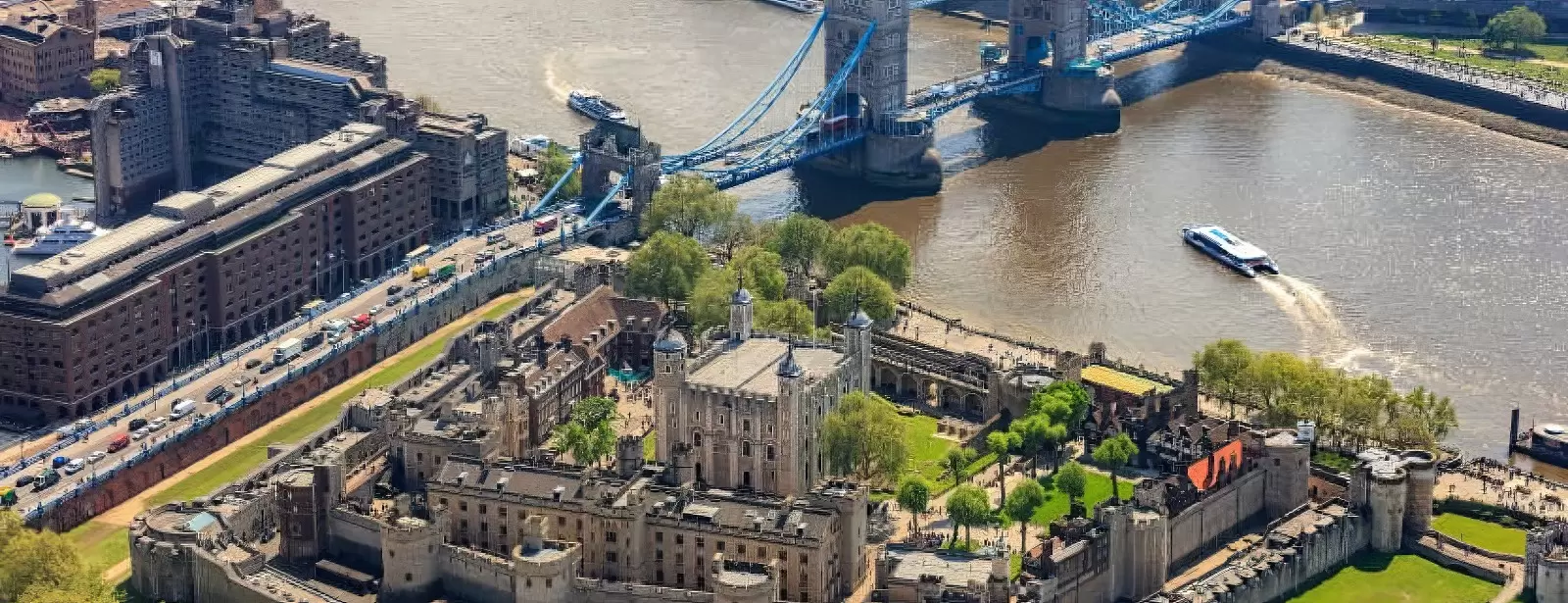 The Tower of London & See 30+ London Top Sights