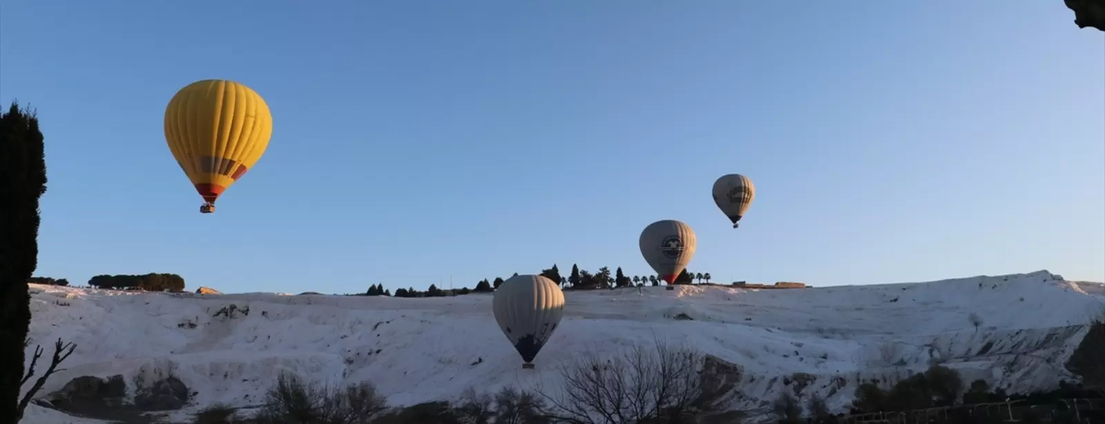 Sunrise Hot Air Balloon in Pamukkale