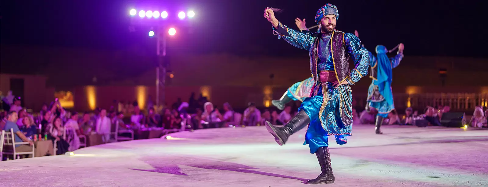 Noble Camp - Dinner Show Experience