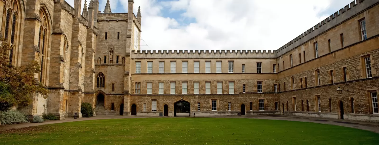 Windsor, Bath and Stonehenge tour from London