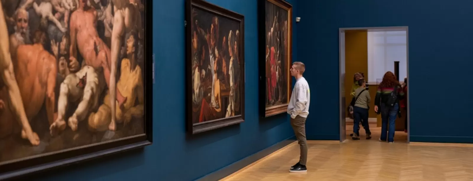 Louvre Abu Dhabi Guided Express Tour: Highlights of the Collection