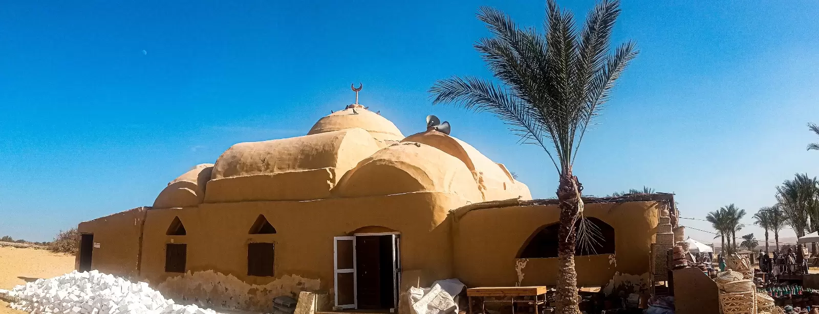 El- Fayoum Oasis with Wadi El Rayyan National Park and Meidum Pyramid from Cairo