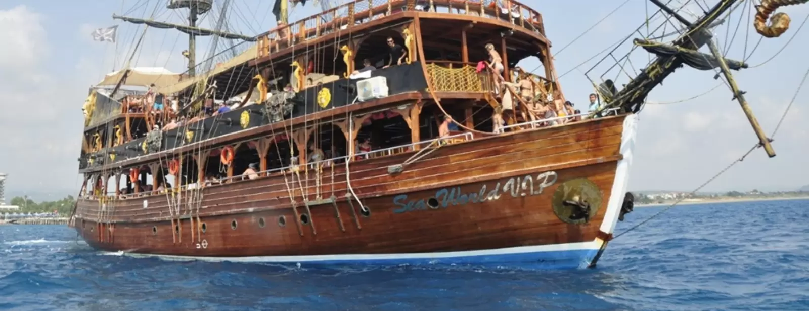 Blau Laguna Boat Trip