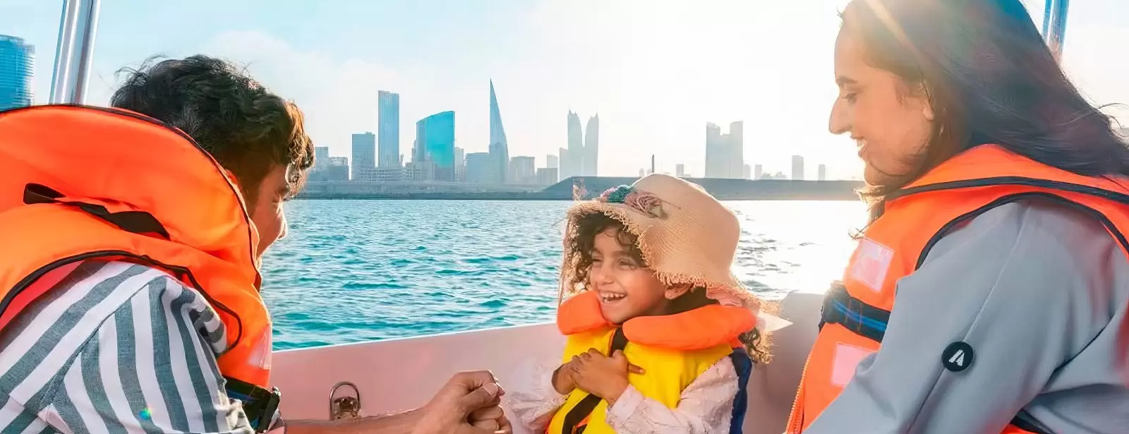 Family Private Boat Tour to Al Dar Island