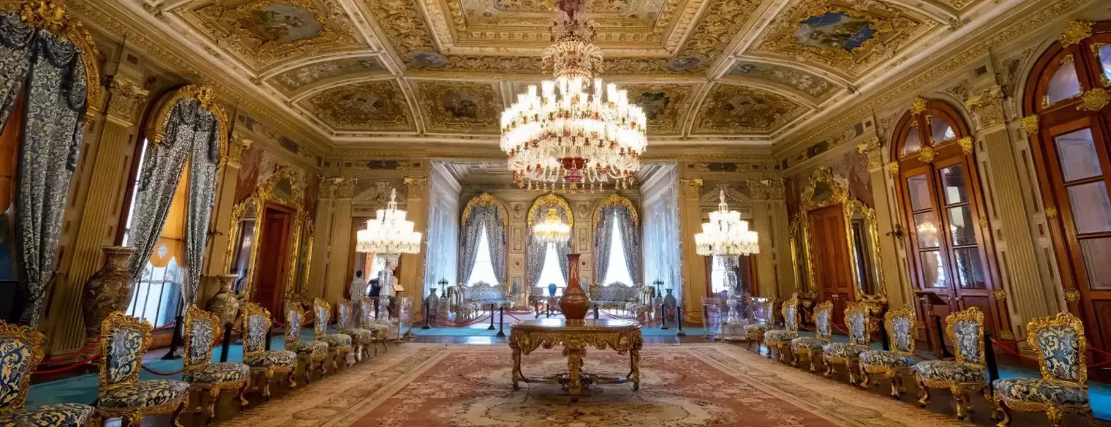 Dolmabahce Palace: Guided Tour
