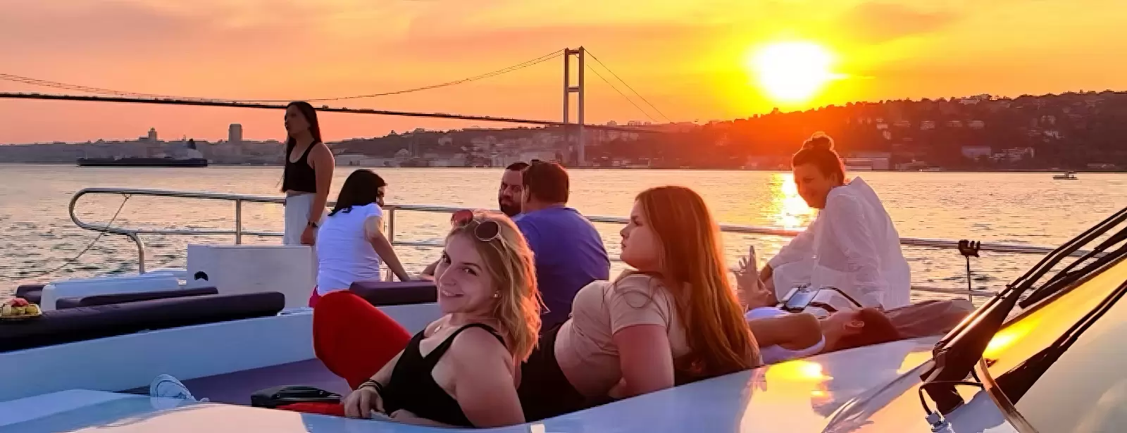 Istanbul: Small-Group Sunset or Day Yacht Cruise with Snacks
