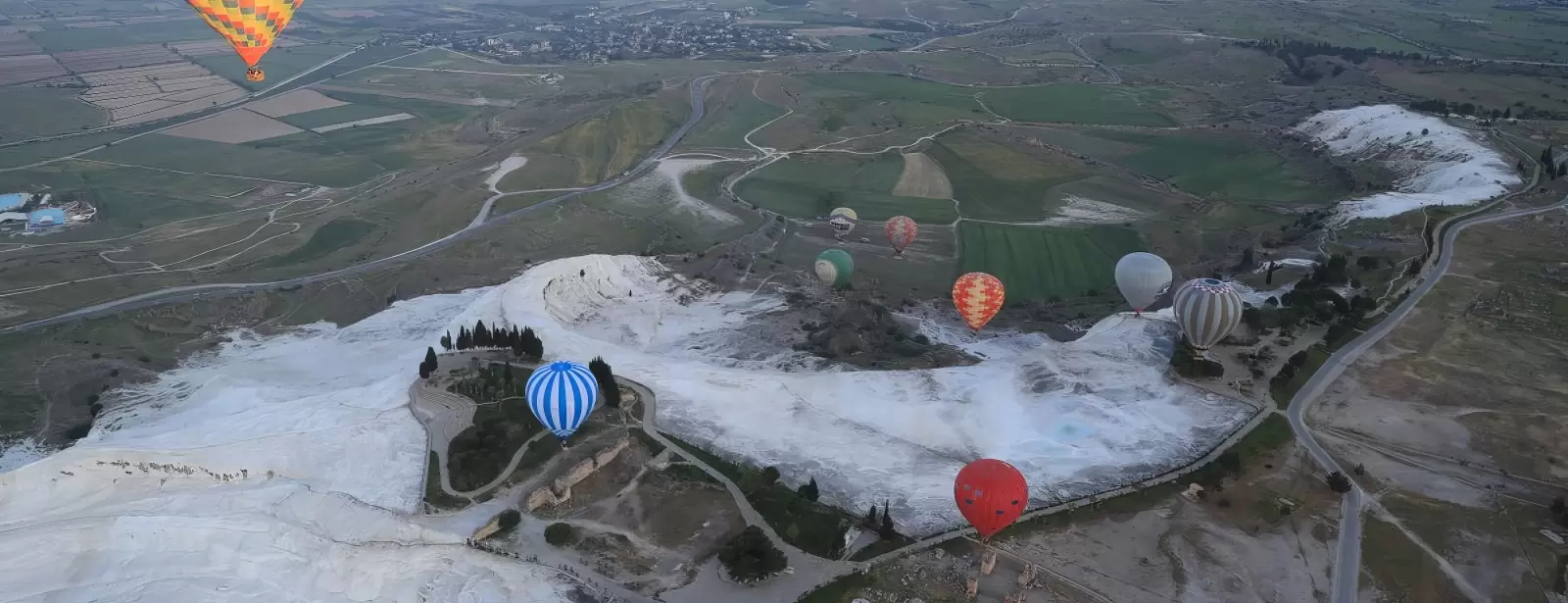 Sunrise Hot Air Balloon in Pamukkale
