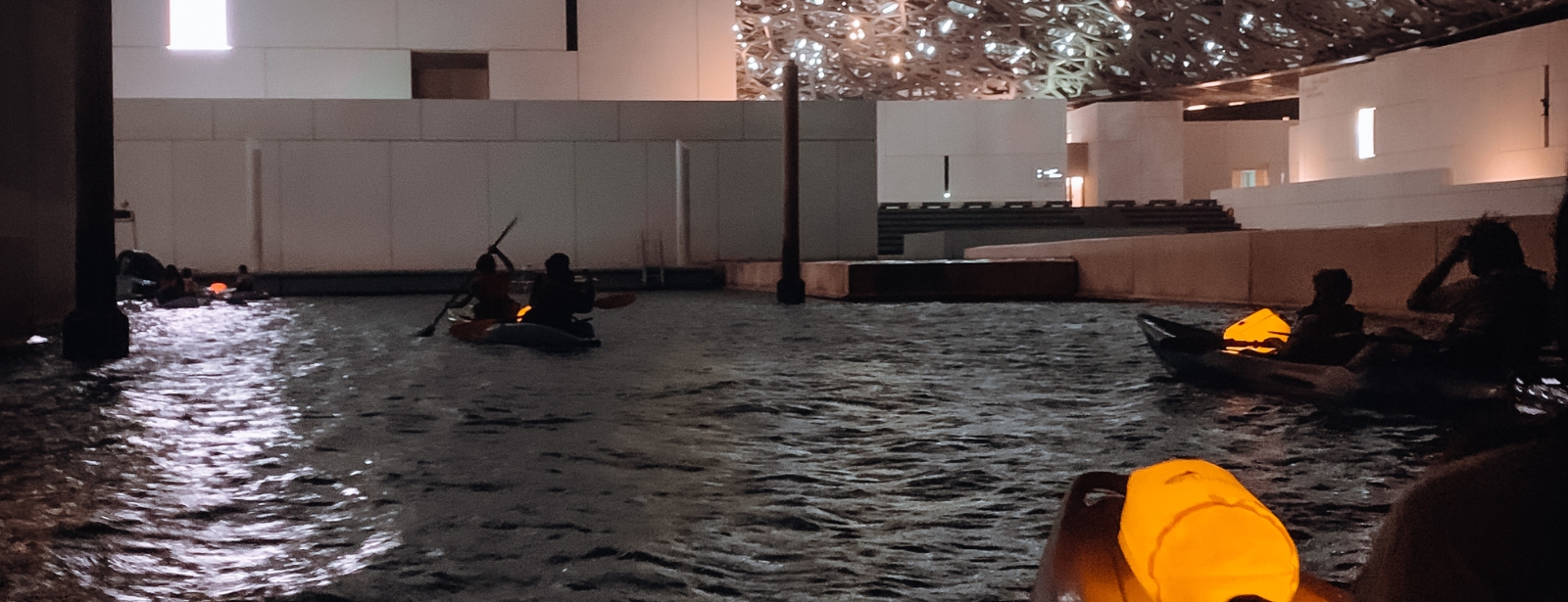 Full moon kayak tour at louvre Abu Dhabi