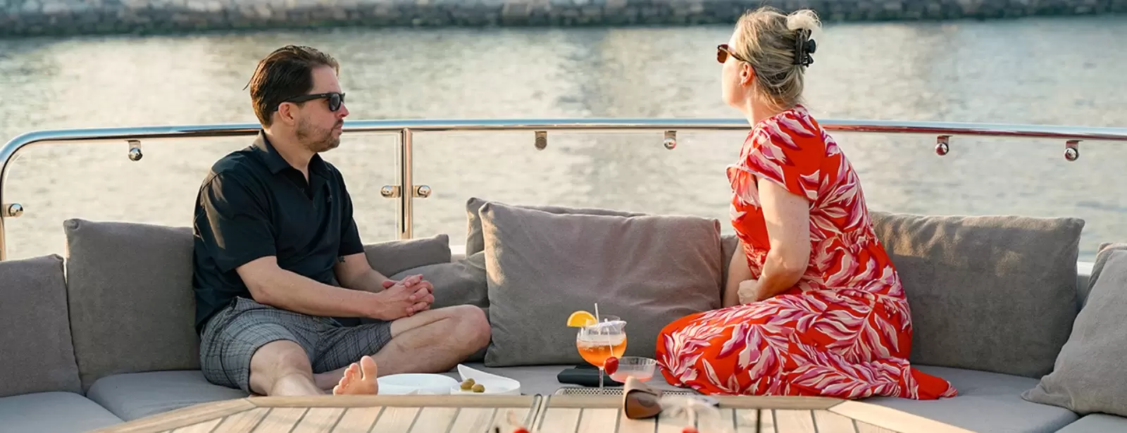 Sunseeker Superyacht Experience with Gourmet Dining,Premium Drinks & Live Music