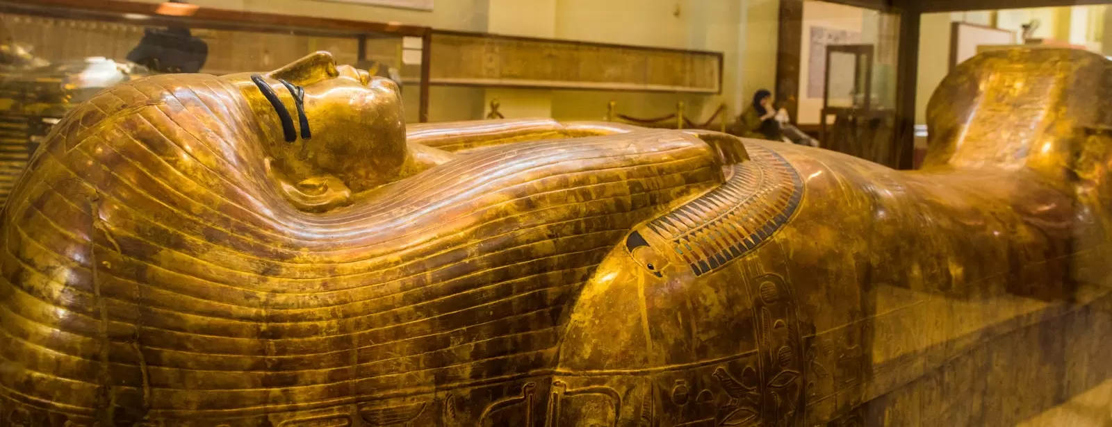 From Hurghada: Full-Day Cairo Tour of Pyramids, Sphinx, Museum and Bazaar