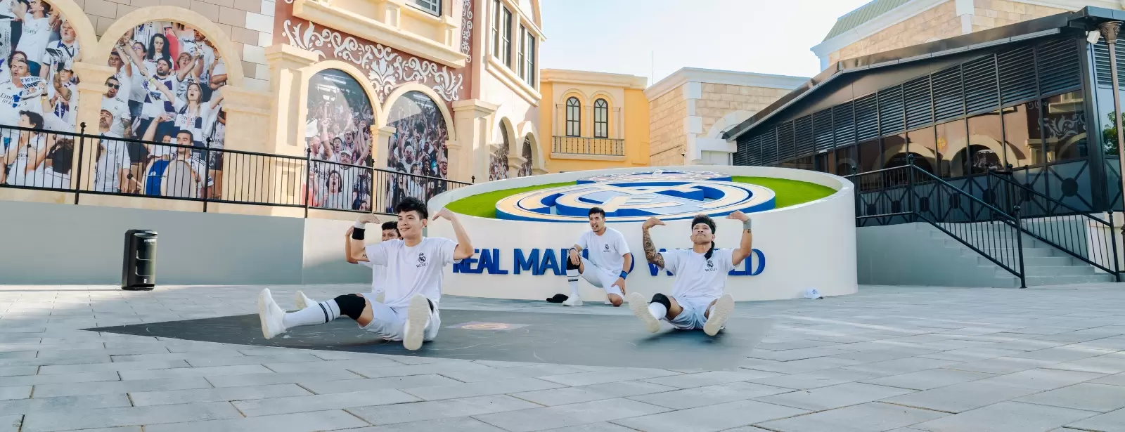 Combo: Ain Dubai + Real Madrid World