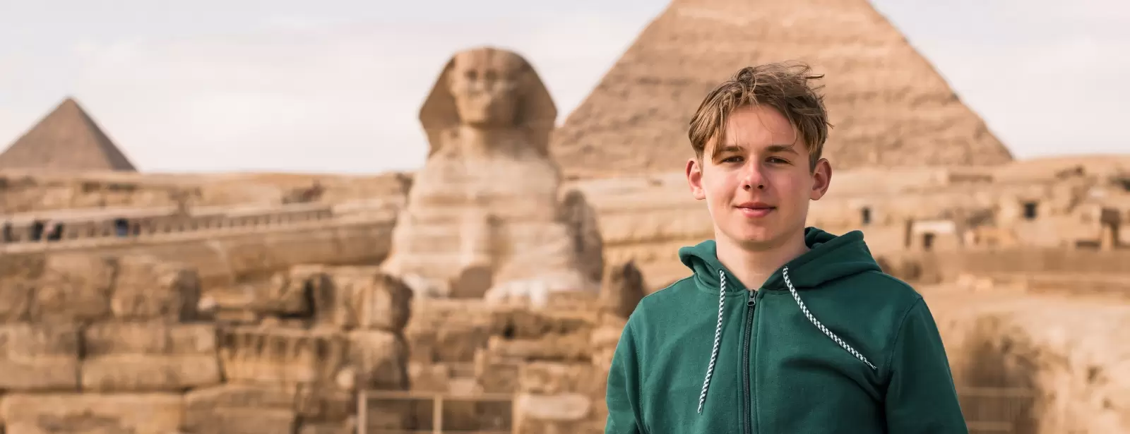From Cairo: Pyramids of Giza, Sphinx, Saqqara & Memphis Tour