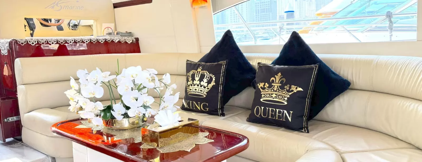 Dubai: Private Luxury Cruise on a Stylish 50ft Yacht