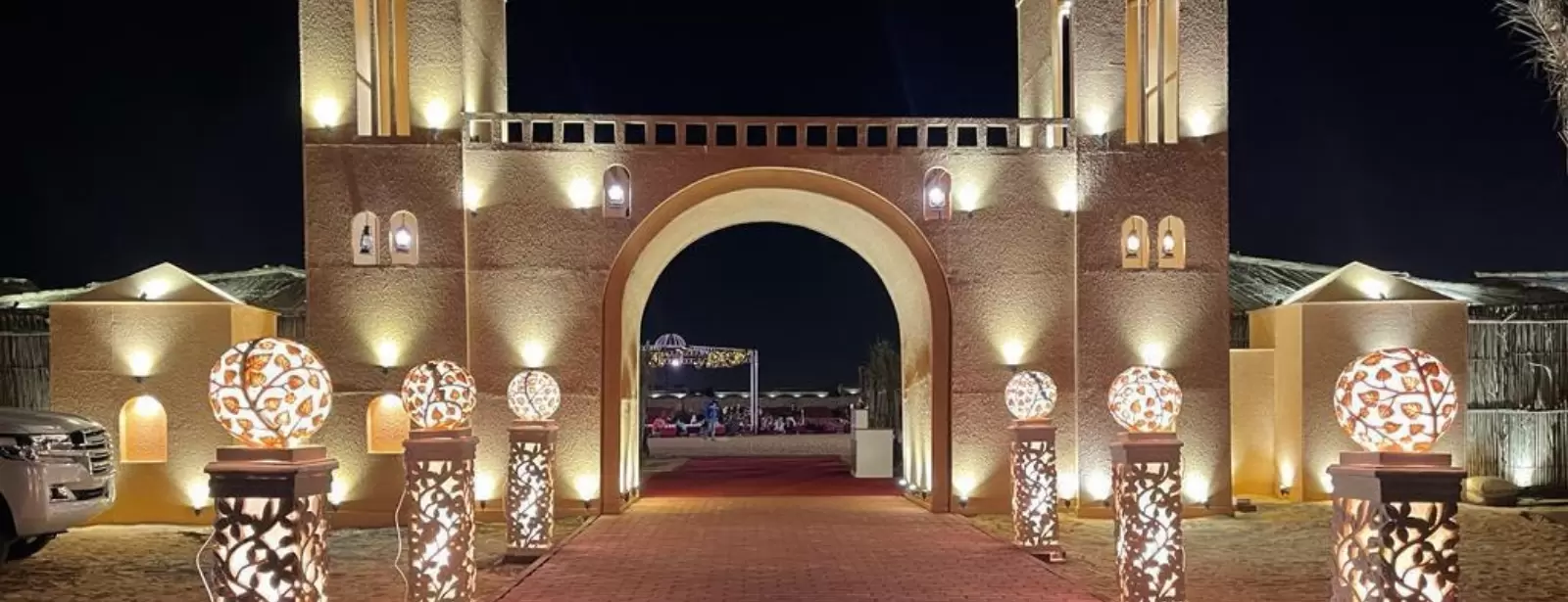 Dubai Red Dunes Desert Safari, Dune Bashing, Shows And  BBQ Dinner