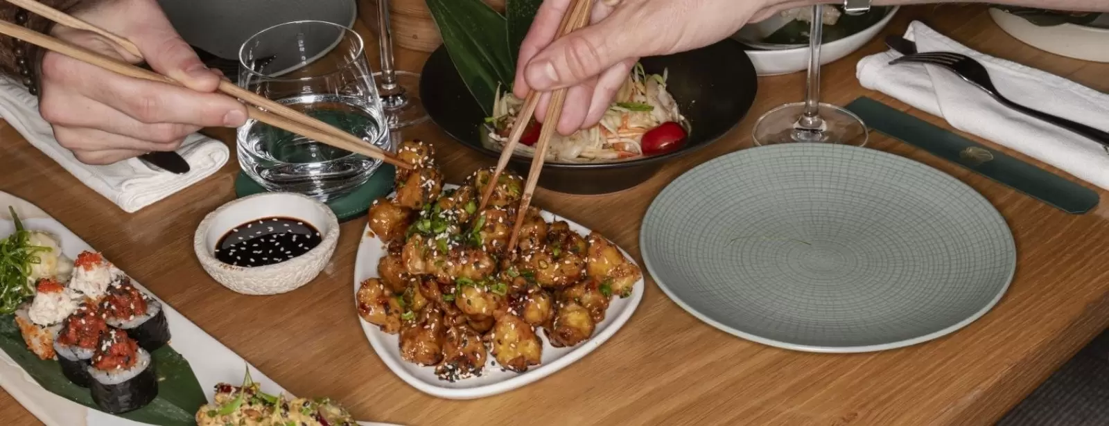 AURA Skypool Dining Experience
