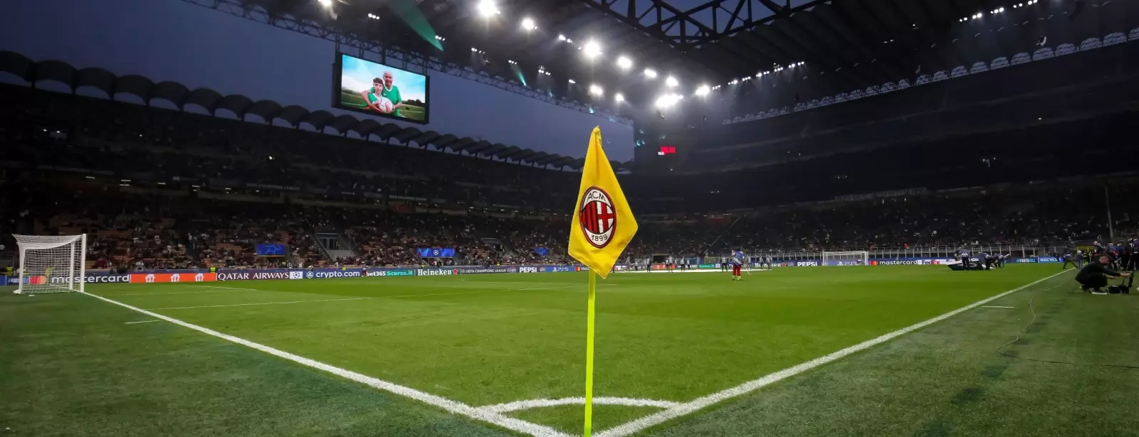 AC Milan vs Napoli Live at Stadio San Siro