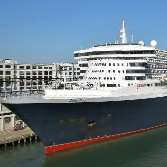 Queen Elisabeth 2 - Port Rashid - Dubai - United Arab Emirates