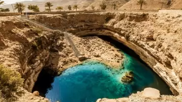 Coastal Expedition - Wadi Al Arbaeen, Fins & Bimmah
