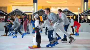 Dubai Ice Rink Disco Night Session