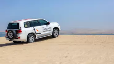 Full Day Desert Safari with Al Majles Resort, Doha