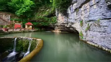 Full Day Hidirnebi Cal Cave Tour From Trabzon