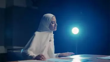 Hamour Doesn’t Leave the Cubicle | Written by Ahmed Al Madloum and Directed by Reem Almenhali