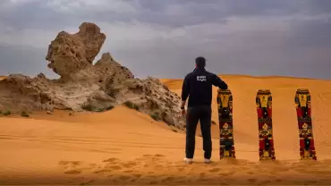 Mleiha Sandsurfer Sandboarding & SUV