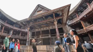London: Shakespeare's Globe Theatre Guided Tour